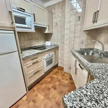 Palmeras 10 - 2 Bed With Pool- Lual Apartamento *